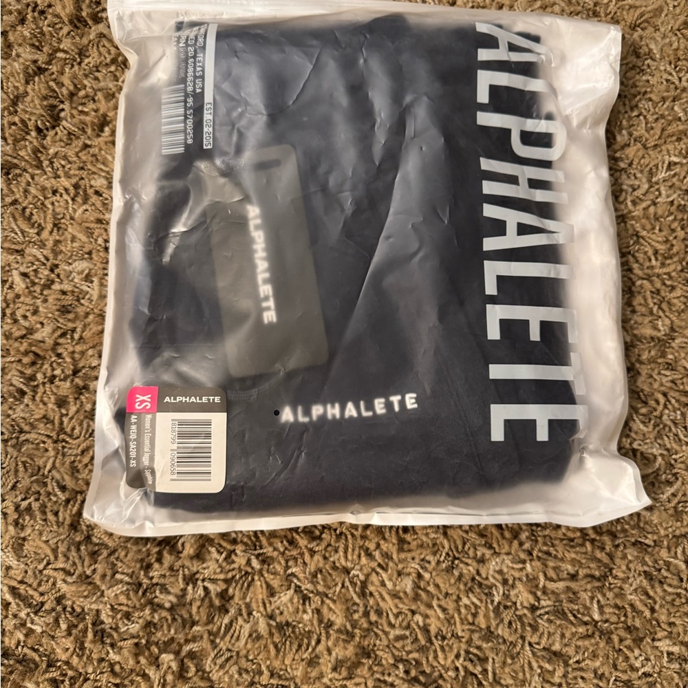 Alphalete essential joggers (women’s)